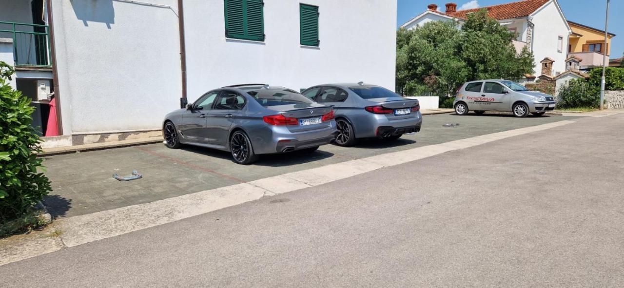 Apartman Krk Krk Town Bagian luar foto